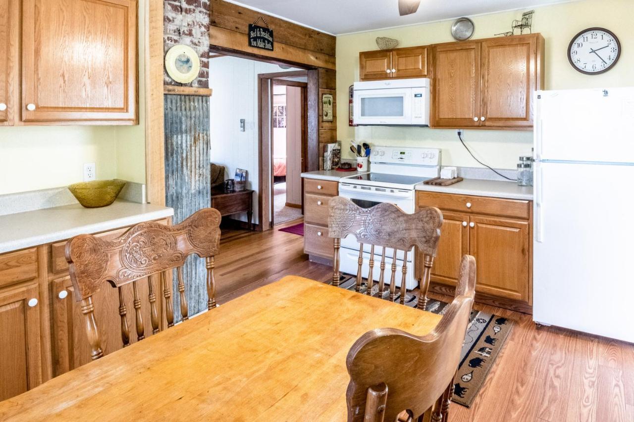 Holiday home Deep Creek Shambala *
