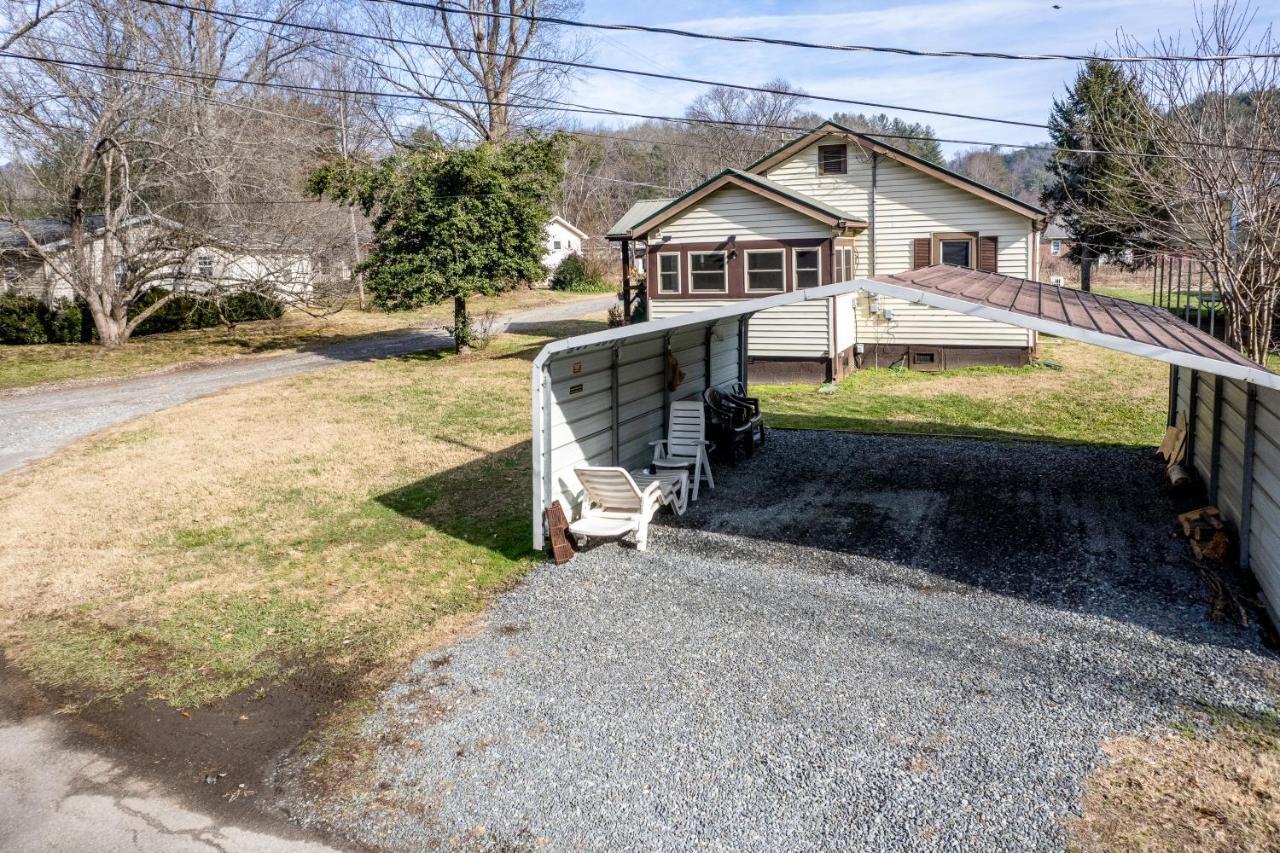 Deep Creek Shambala Holiday home Bryson City